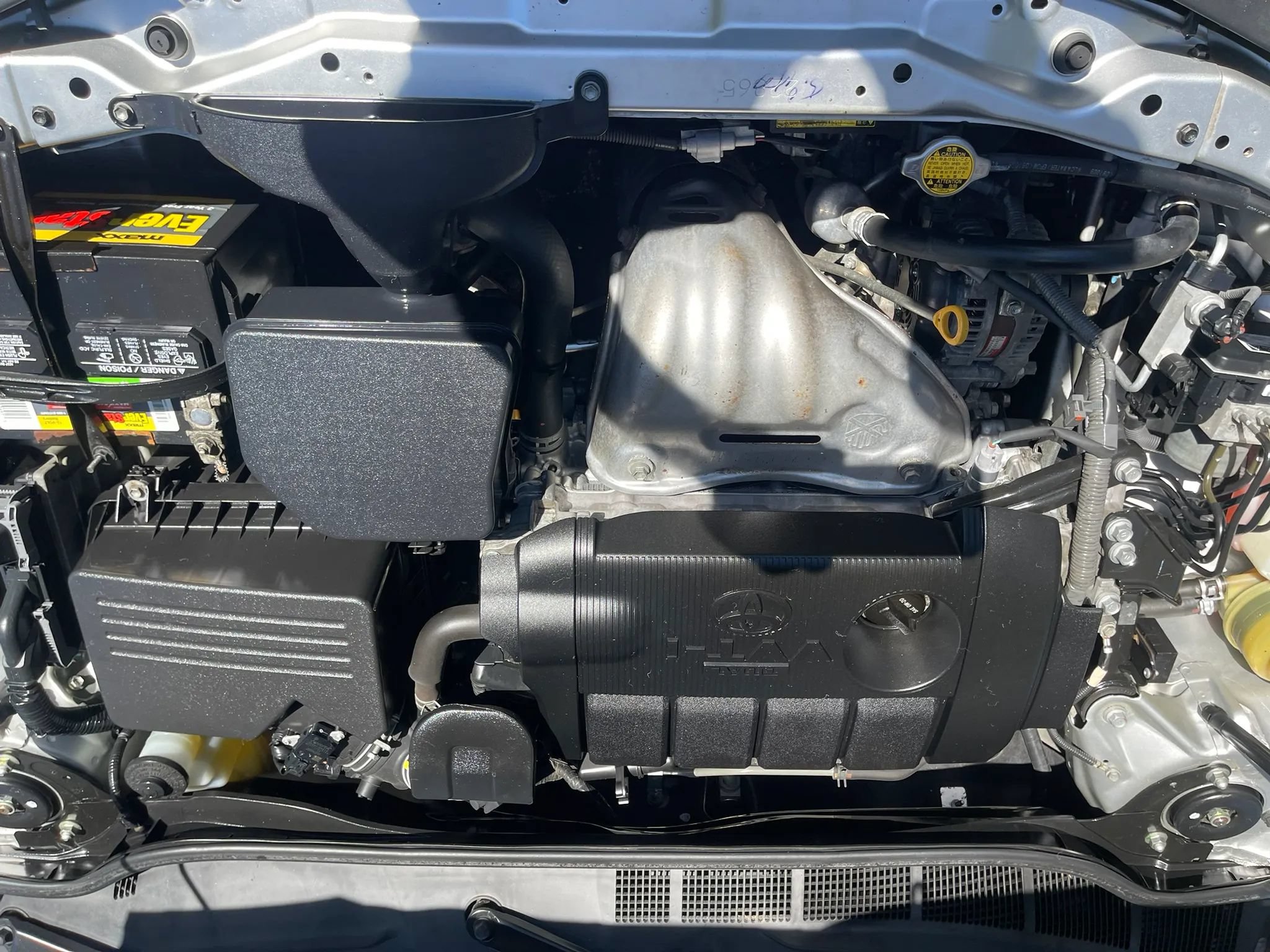 Used 2010 Toyota Camry LE FWD image 19