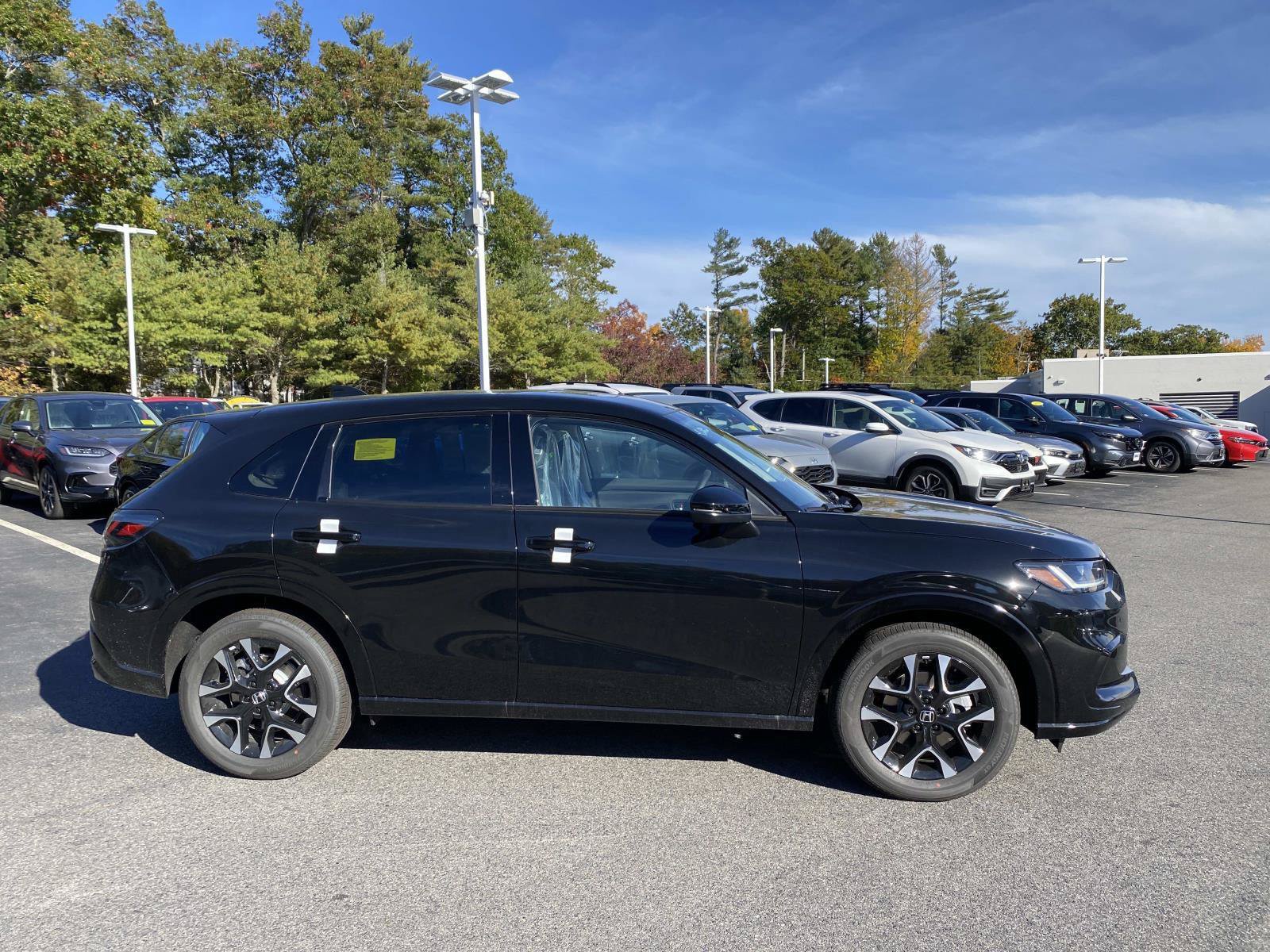New 2027 Honda HR-V EX-L image 2