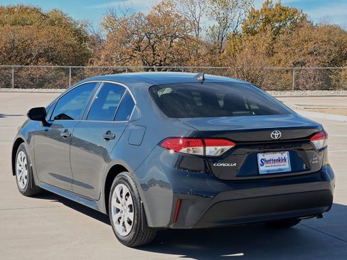 Used 2026 Toyota Corolla LE image 5