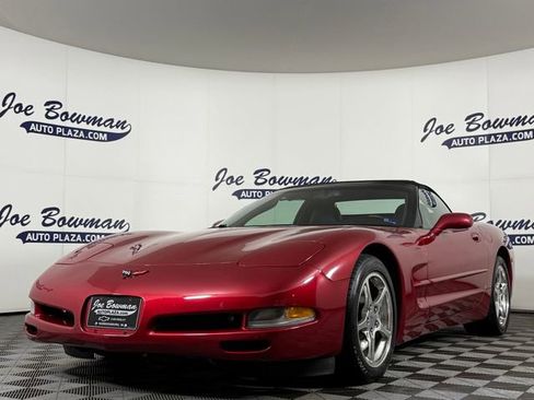 Used 2004 Chevrolet Corvette Convertible w/ Preferred Equipment Group RWD image 2