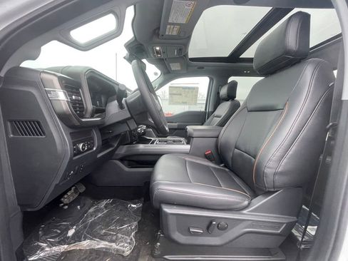 New 2026 Ford F250 Lariat w/ Black Appearance Package image 19