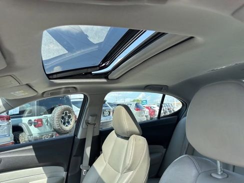 Used 2015 Acura TLX FWD image 8