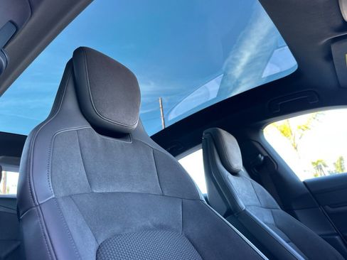 Certified 2023 Porsche Taycan image 16