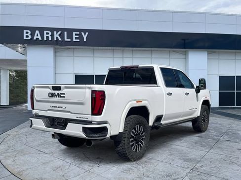 Used 2024 GMC Sierra 2500 Denali Ultimate AWD/4WD image 3