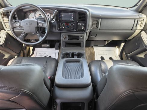 Used 2004 Chevrolet Silverado 1500 SS AWD/4WD image 15