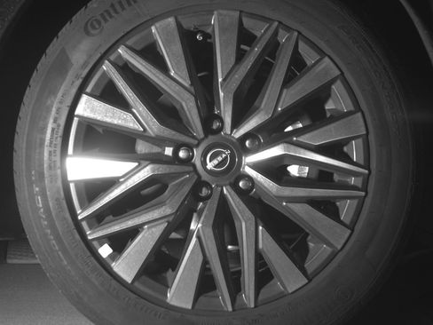 Used 2025 Nissan Altima 2.5 SV image 13