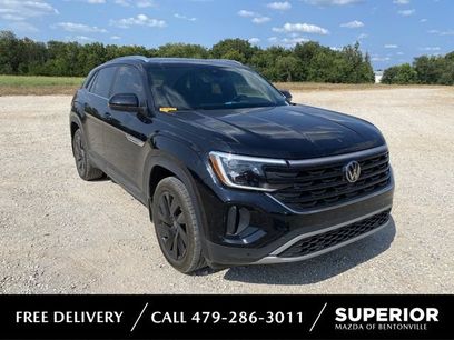 Used 2024 Volkswagen Atlas Cross Sport SE w/ Panoramic Sunroof Package
