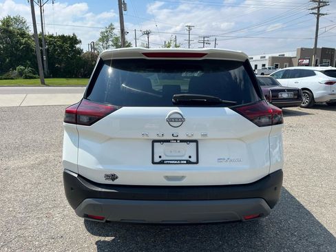 Used 2023 Nissan Rogue SV AWD/4WD image 4