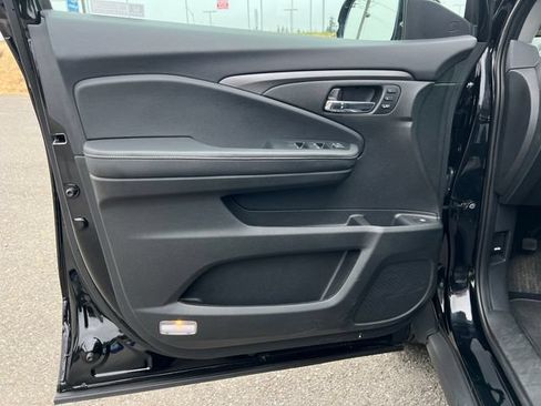 Used 2023 Honda Ridgeline RTL-E image 15