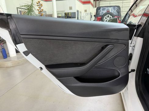 Used 2021 Tesla Model 3 Long Range AWD/4WD image 12