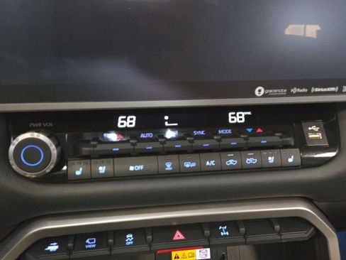 Used 2024 Toyota Tundra Limited w/ TRD Off-Road Package image 18