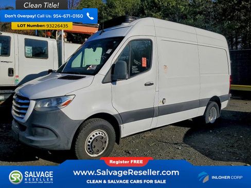 Used 2019 Freightliner Sprinter 144 image 1
