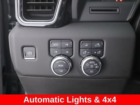 Used 2024 GMC Sierra 1500 Denali AWD/4WD image 22
