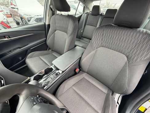 Used 2025 Toyota Camry LE image 35