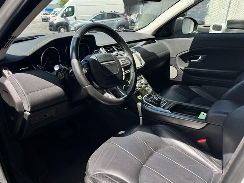 Used 2018 Land Rover Range Rover Evoque SE AWD/4WD image 17