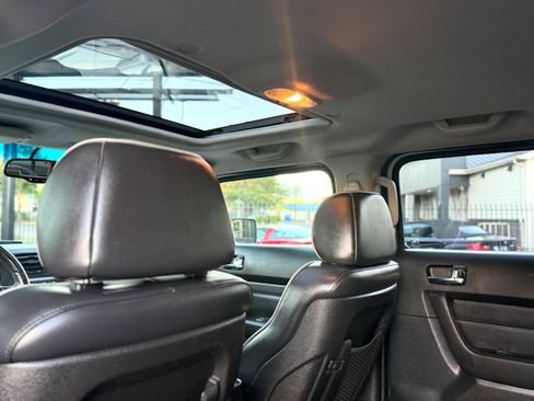 Used 2007 HUMMER H3 AWD/4WD image 11