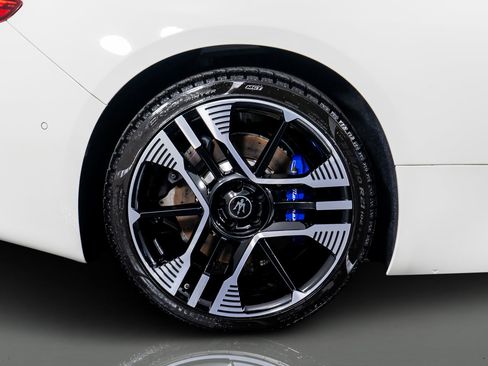 Used 2024 Maserati GranTurismo Folgore image 9