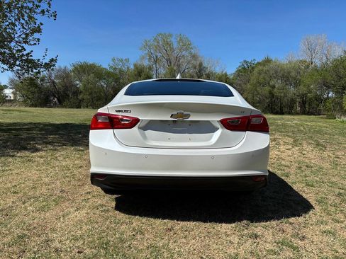 Used 2016 Chevrolet Malibu LT w/ Leather Package image 6