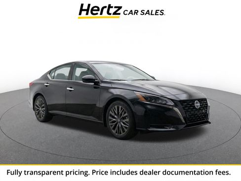 Used 2025 Nissan Altima 2.5 SV FWD image 1