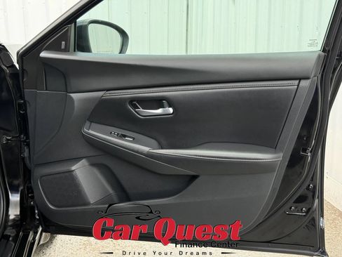 Used 2022 Nissan Sentra SV FWD image 18