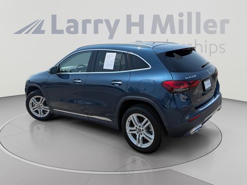 Certified 2021 Mercedes-Benz GLA 250 4MATIC image 3