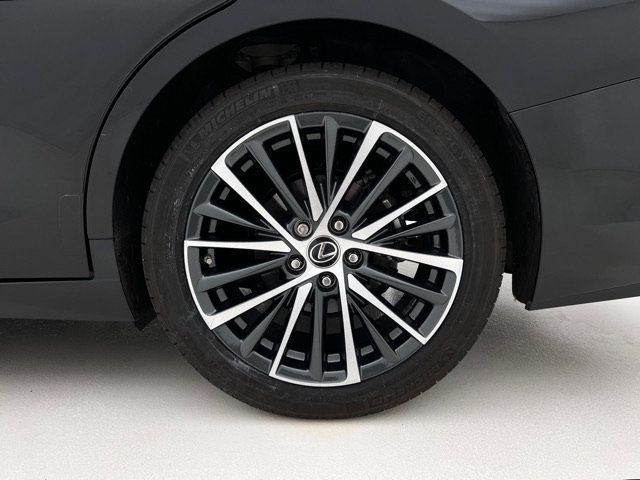 Used 2025 Lexus ES 350 w/ Premium Package FWD image 29