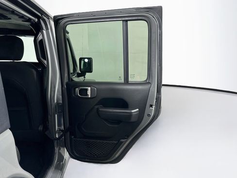 Used 2020 Jeep Wrangler Unlimited Sport AWD/4WD image 28