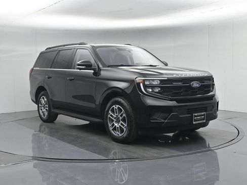 Used 2025 Ford Expedition Active AWD/4WD image 62