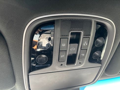 Used 2017 Kia Sorento SX image 24