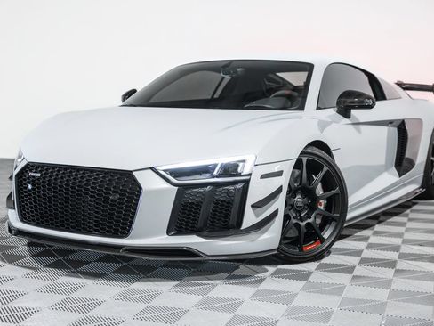 Used 2018 Audi R8 V10 plus AWD/4WD image 1
