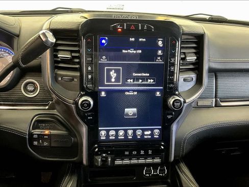 Used 2021 RAM 2500 Limited AWD/4WD image 6
