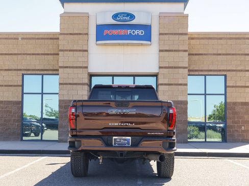 Used 2024 GMC Sierra 3500 Denali Ultimate AWD/4WD image 7
