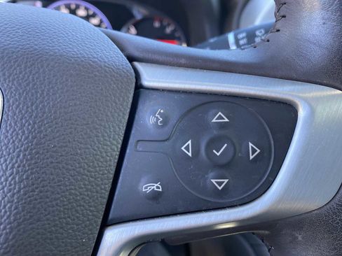 Used 2021 GMC Acadia SLT w/ Technology Package image 26