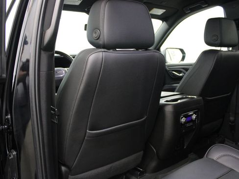 Used 2022 GMC Yukon XL Denali AWD/4WD image 21