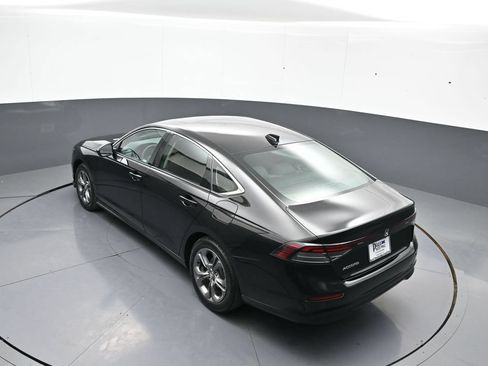 Certified 2023 Honda Accord EX image 40