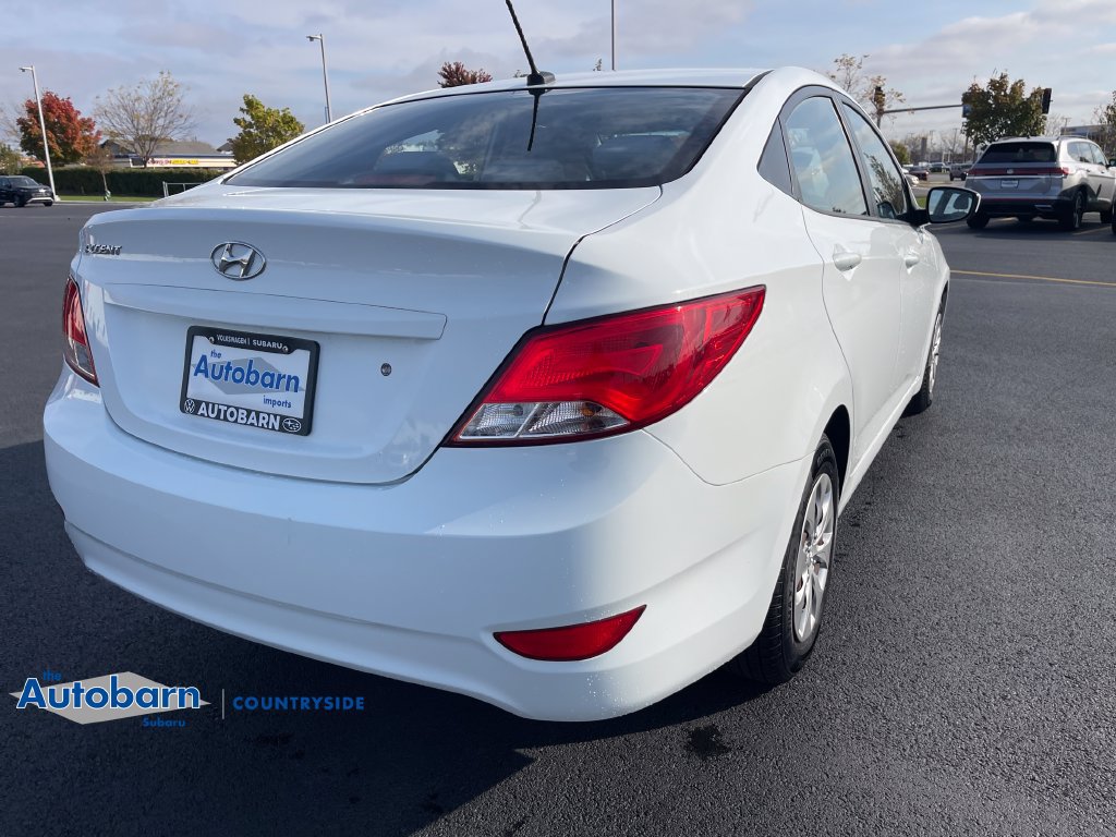 Used 2016 Hyundai Accent SE w/ Option Group 02 FWD image 5