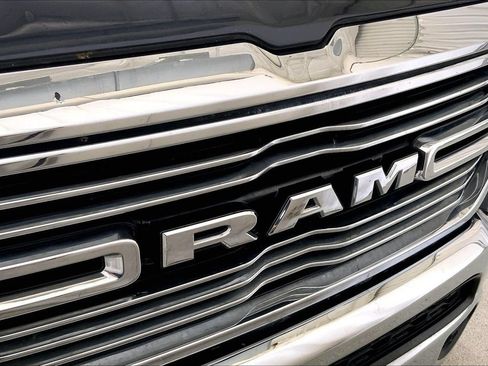Used 2021 RAM 1500 Laramie AWD/4WD image 30