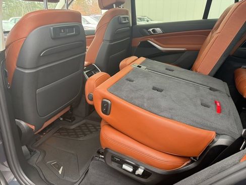 Used 2021 BMW X7 xDrive40i image 31