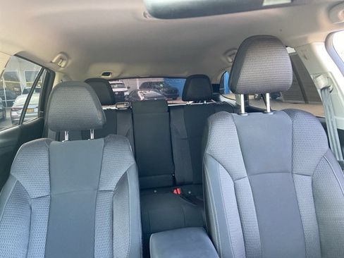Used 2023 Subaru Outback Premium AWD/4WD image 19