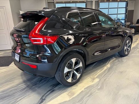 Used 2023 Volvo XC40 B5 Plus w/ Driver Assist Package AWD/4WD image 34