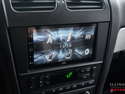 Used 2003 Ford Thunderbird Deluxe image 16