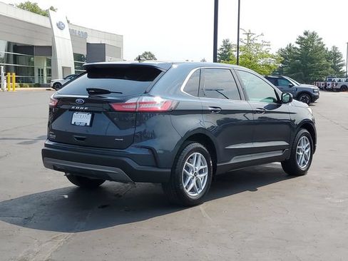 Certified 2024 Ford Edge SEL w/ Convenience Package AWD/4WD image 3