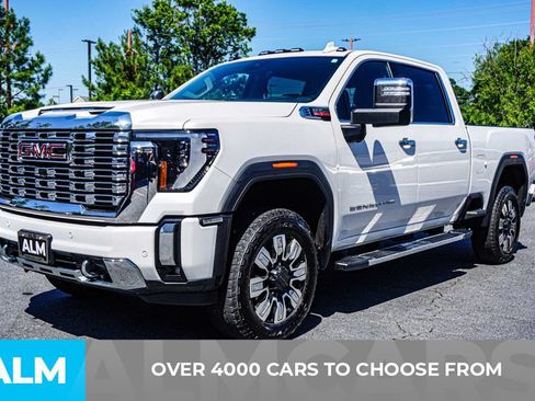 Used 2024 GMC Sierra 3500 Denali w/ Denali Reserve Package AWD/4WD image 2