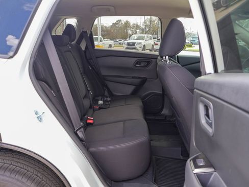 Certified 2025 Nissan Rogue S image 10