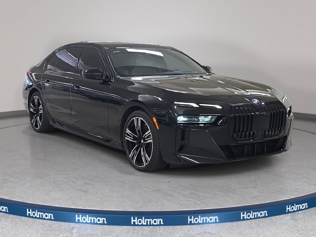 Certified 2023 BMW i7 xDrive60 AWD/4WD image 4