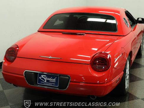Used 2005 Ford Thunderbird RWD image 10