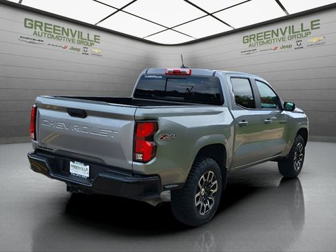 Used 2023 Chevrolet Colorado Z71 w/ Z71 Convenience Package 2 image 6