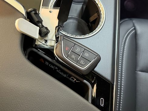 New 2026 Cadillac Lyriq Sport AWD/4WD image 38