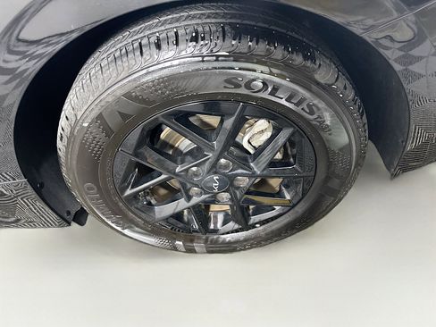 Used 2025 Kia K5 LXS image 11