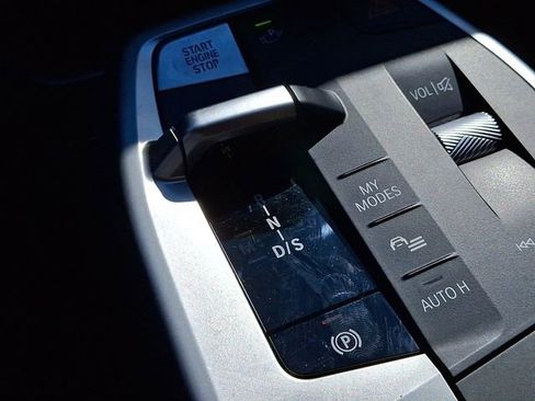 Used 2023 BMW X1 xDrive28i w/ M Sport Package image 22